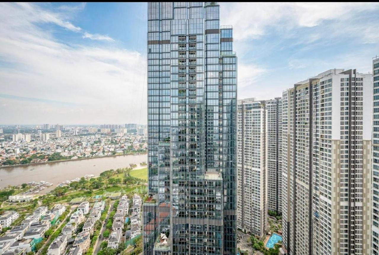 Hotel Vinhome Landmark 81 4*