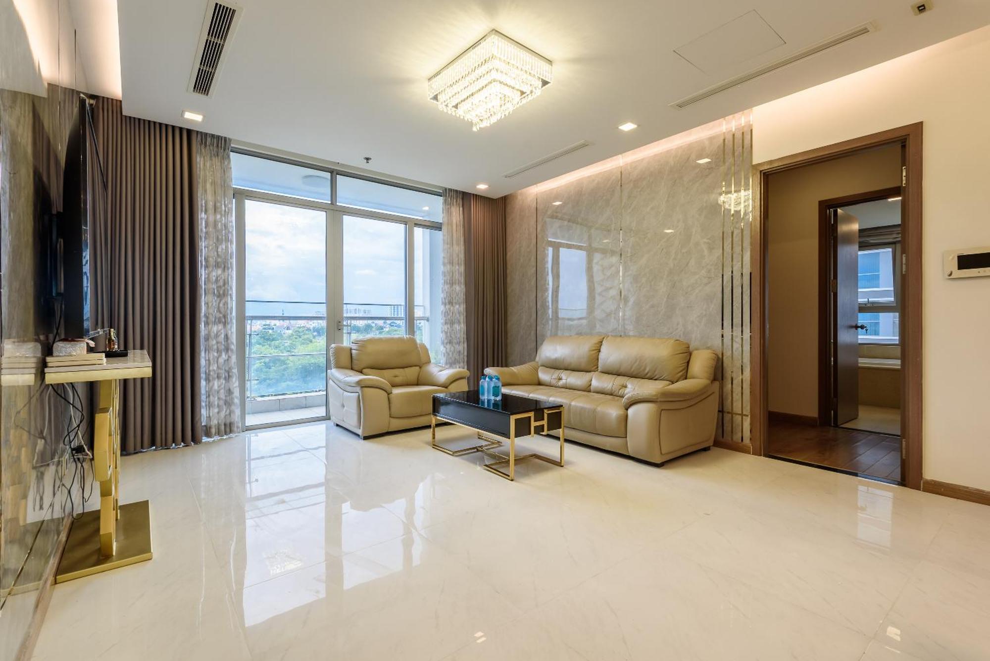 Hotel Vinhome Landmark 81 4*
